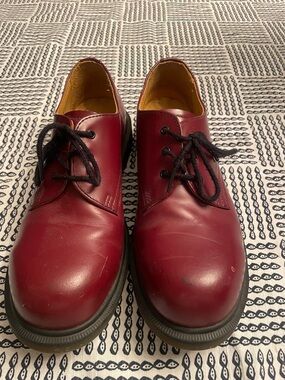Dr. Martens Men's Burgundy Leather Derby Shoes